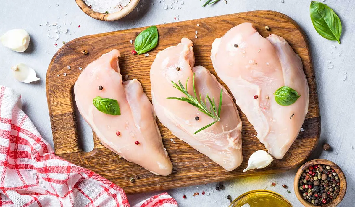 Alambre de pollo con mandarina