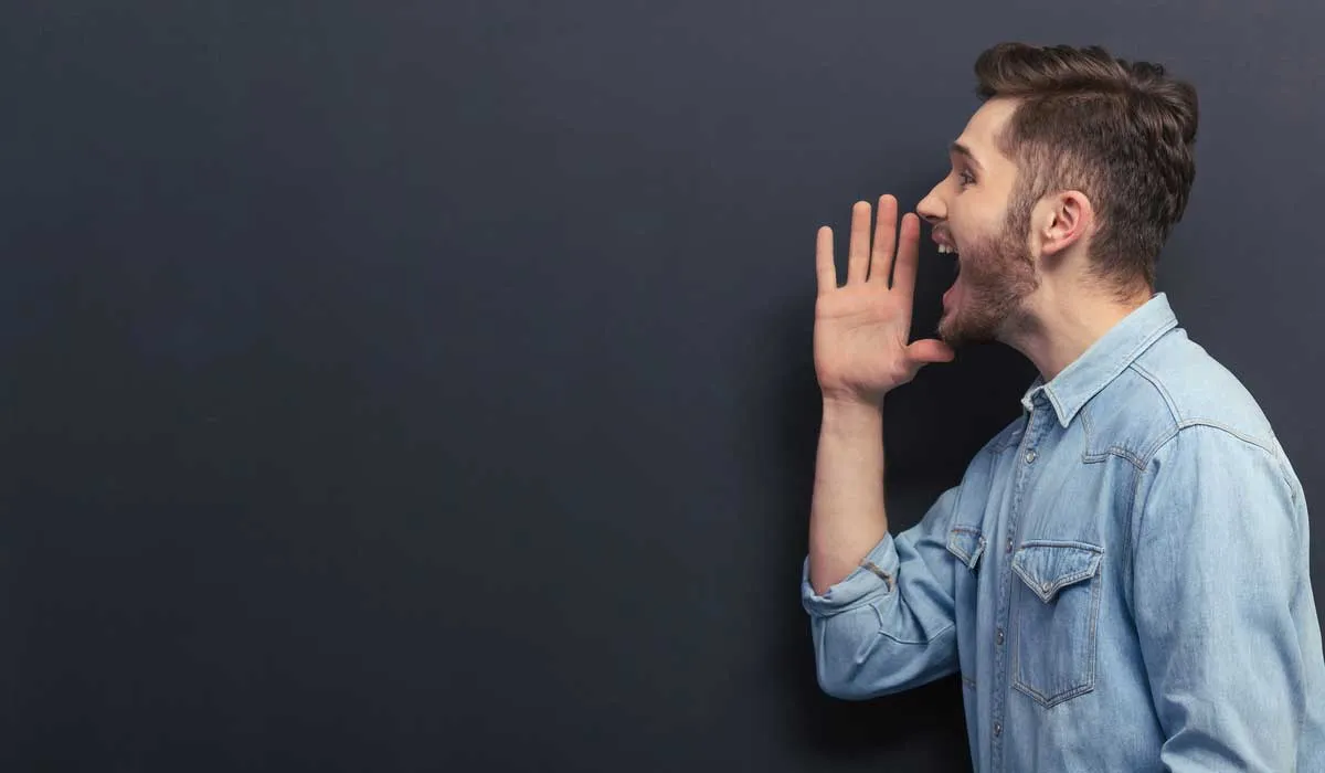 ¿Por qué la voz de los muchachos se hace grave en la adolescencia?