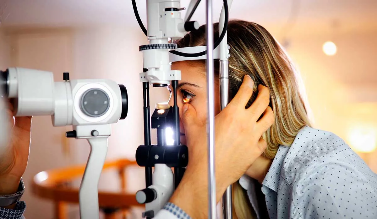 un oculista puede saber si tienes enfermedades