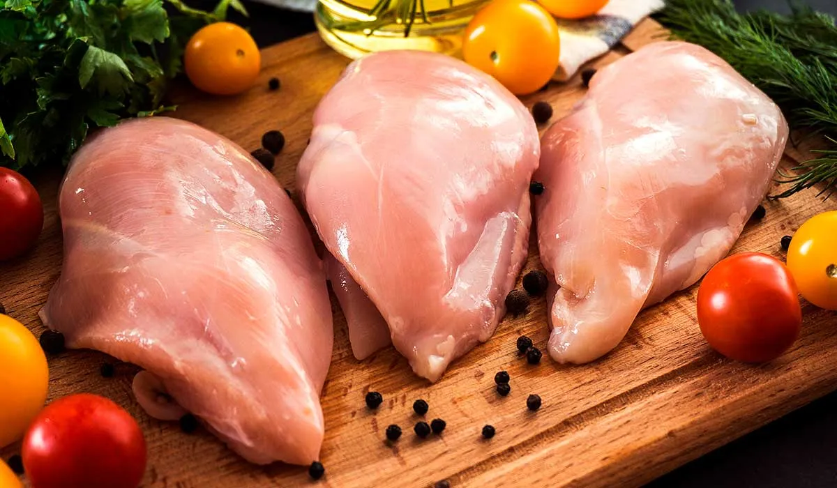 Te encantará el sabor de estas exquisitas pechugas doradas a la mostaza