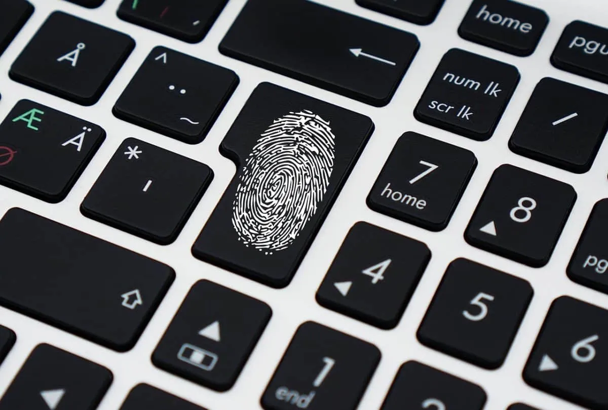Robo-de-identidad-sele