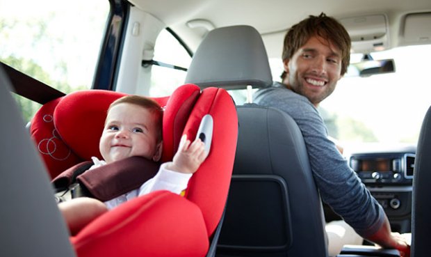proteger a tus niños en un automóvil-sele