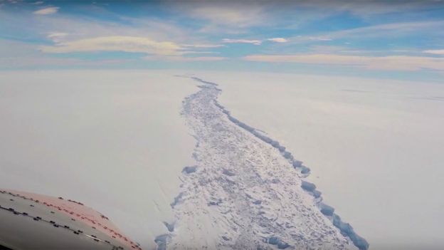 Larsen C-iceberg más grande de Antártida se parte.jpg