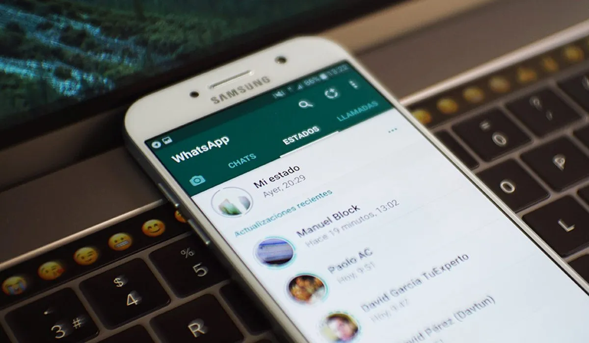 Ya puedes poner música en tus estados de WhatsApp