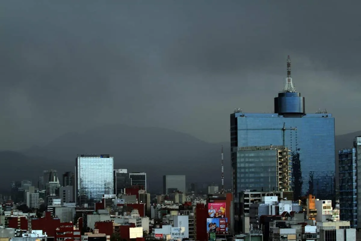 tormentas por Onda Tropical