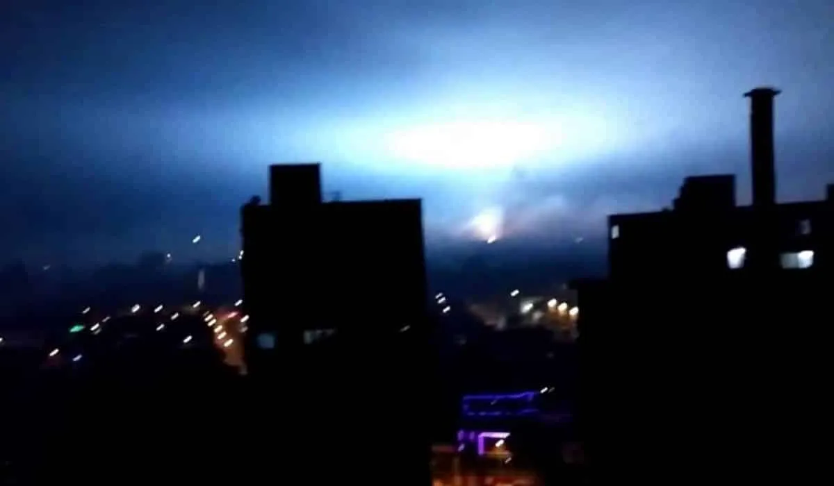El misterio en torno a las “luces del terremoto"