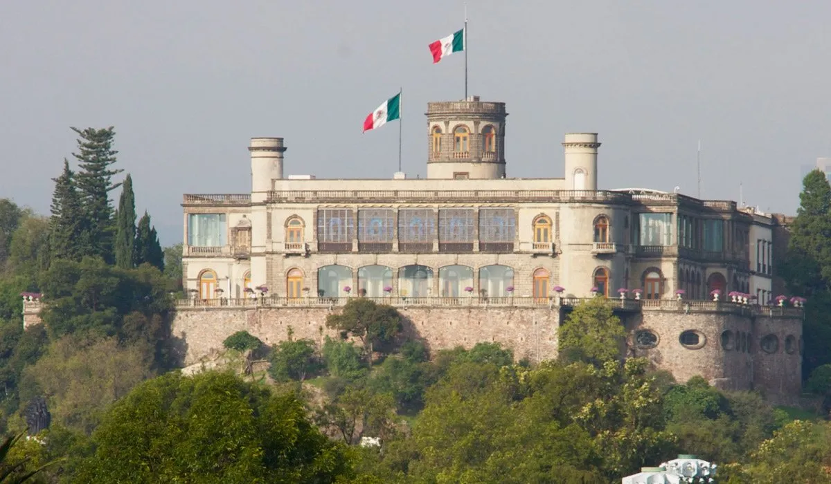 History presenta especial sobre los "Niños Héroes"