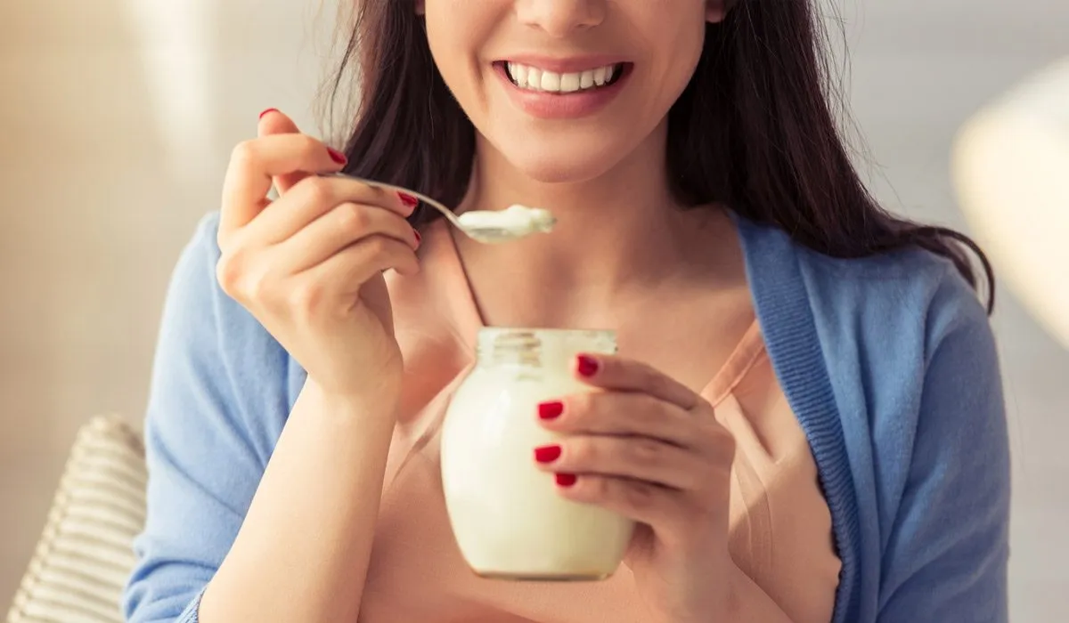 ¿Quieres una mejor salud digestiva? Come yogur