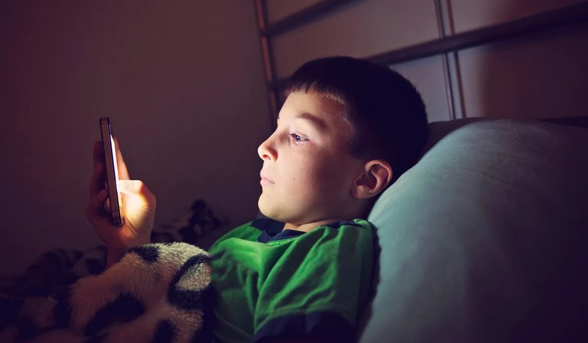 Más de tres mil aplicaciones monitorean a menores de edad