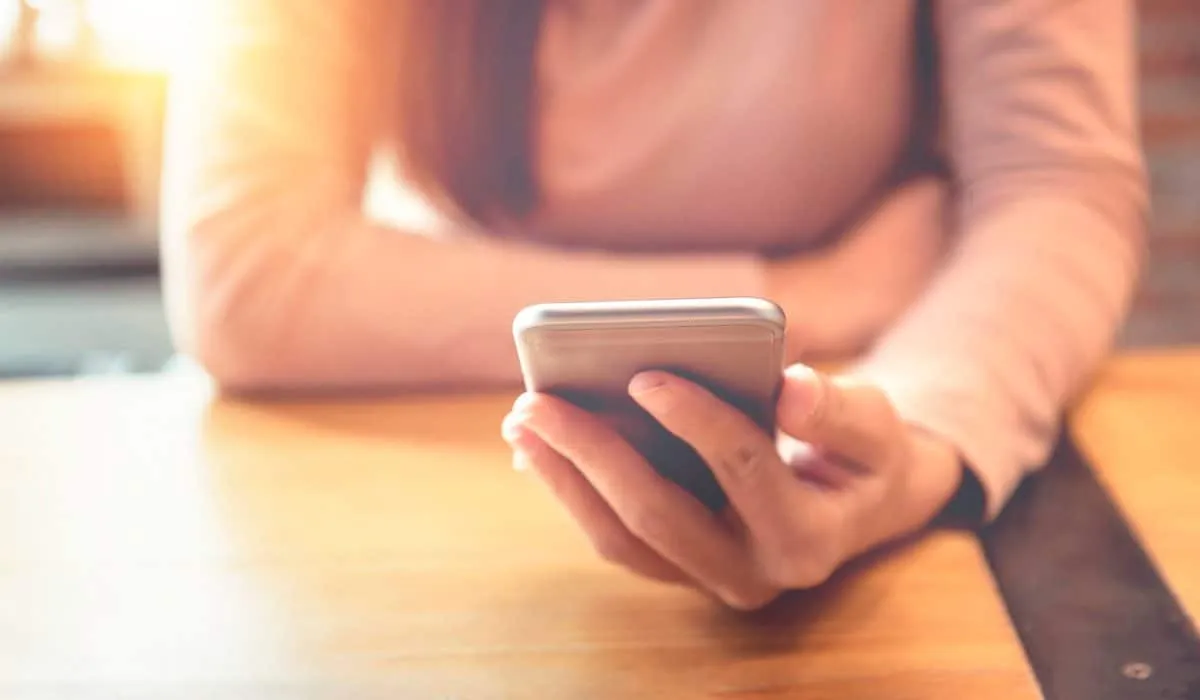 La aplicación con la que puedes espiar a tus contactos de WhatsApp