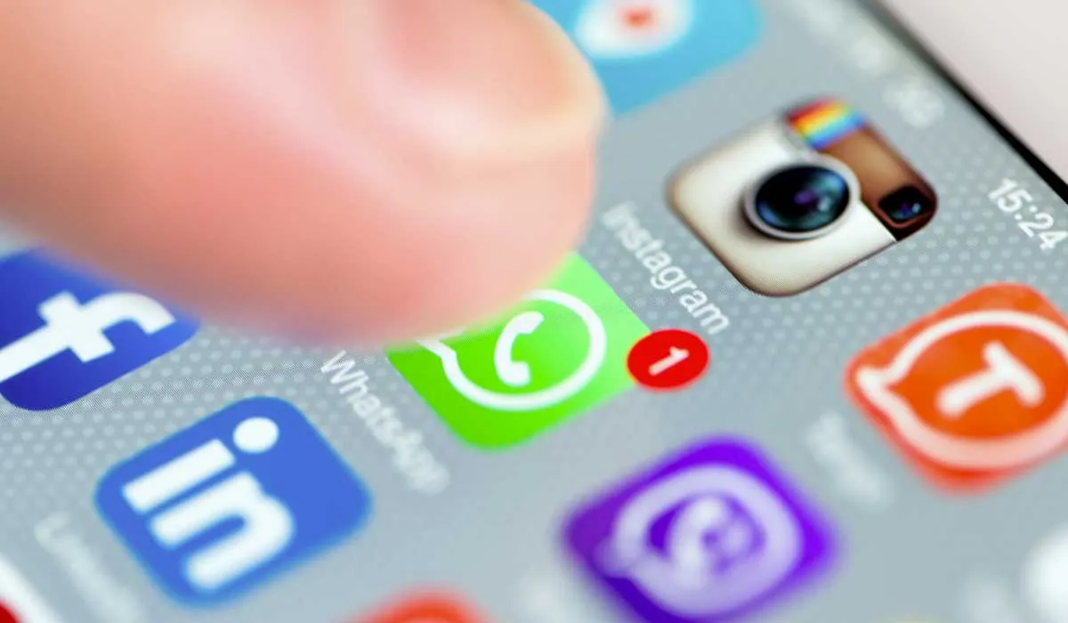 cómo saber con quien se escribe tu pareja en whatsapp
