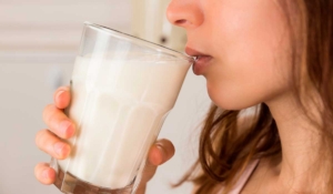 ¿es bueno consumir lácteos durante la adultez?