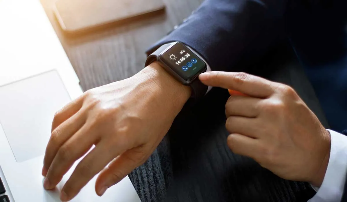 Si tienes un smartwatch, cuidado, podrían espiarte