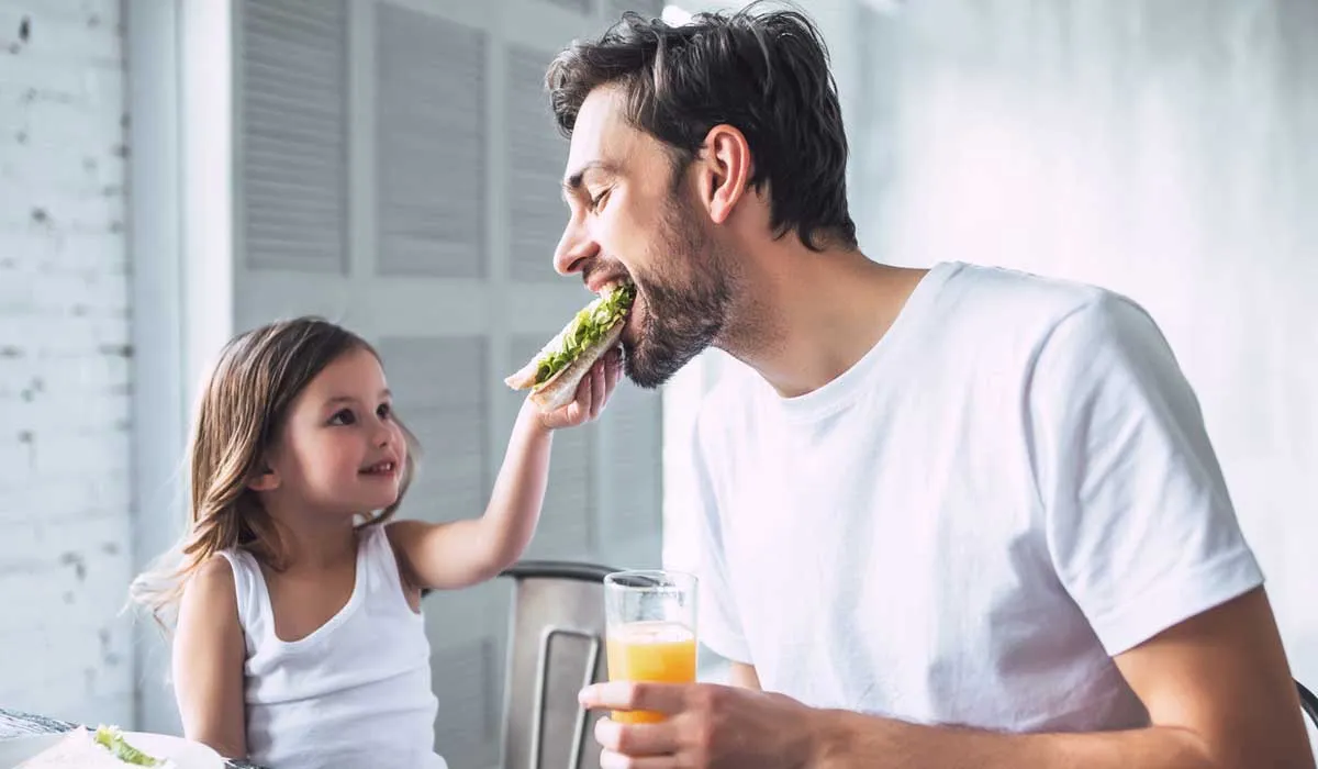 Papá soltero, una dura tarea llena de prejuicios