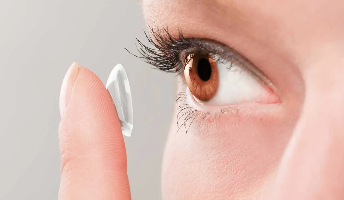 ¿Usas lentes de contacto? Podrías perder la visión por este parásito
