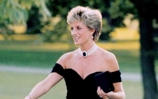 la historia del vestido de la princesa Diana