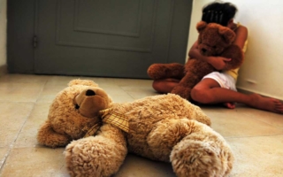 alumbra-institucion-contra-el-abuso-infantil