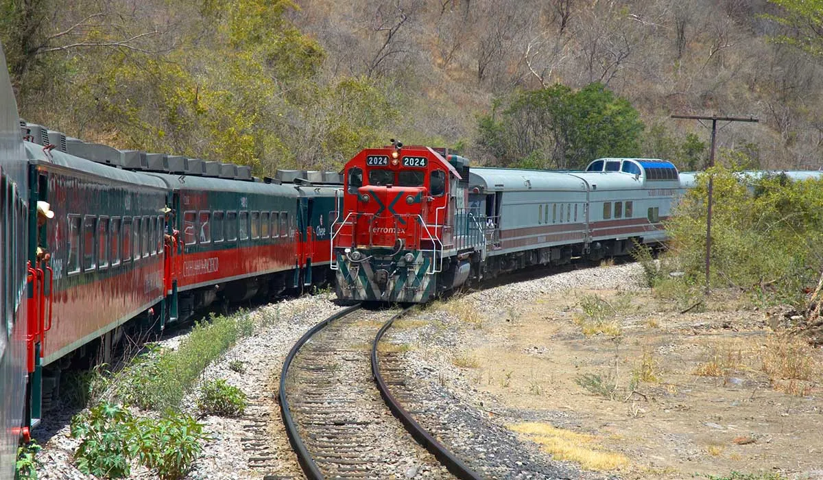 El Chepe, el único tren de pasajeros en México