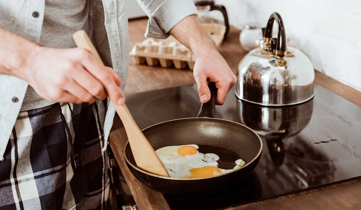 que la comida no se pegue a tu sartén