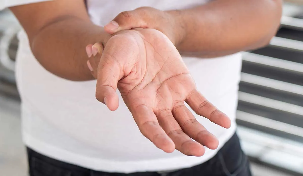 cuídate del síndrome del túnel carpiano