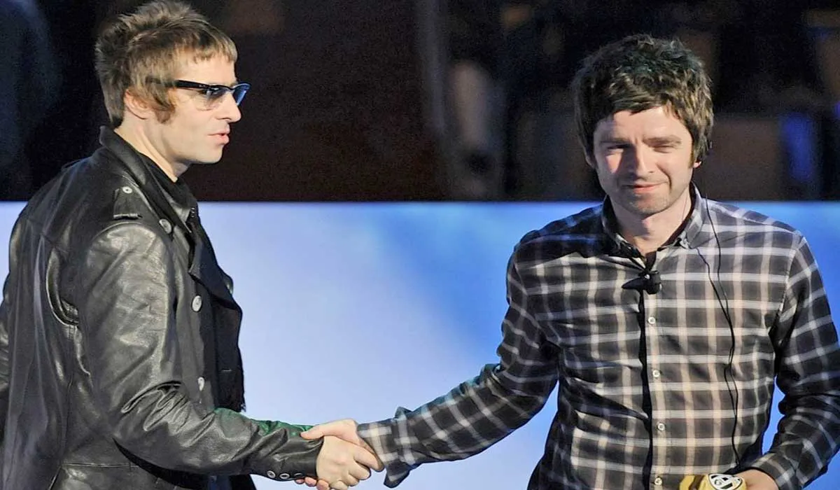 peleas entre hermanos famosos