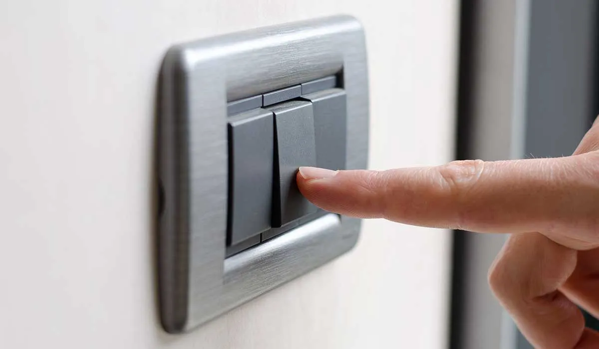 disminuye el consumo de luz durante el coronavirus