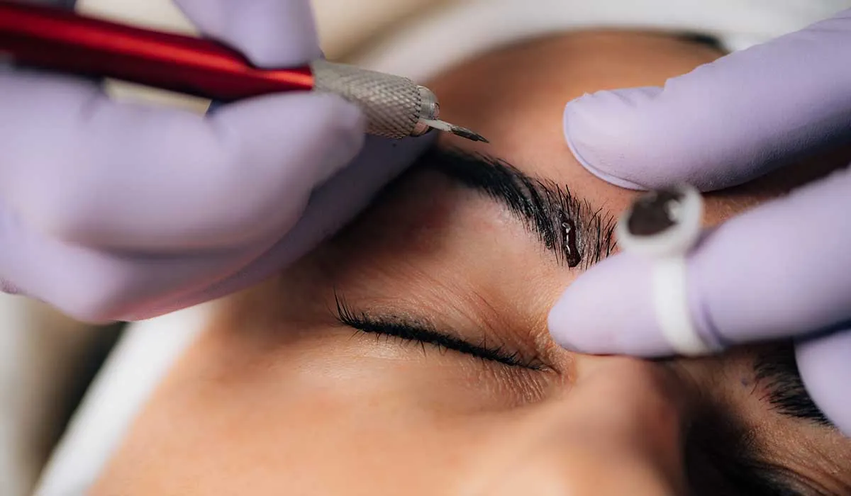 cuidado con el microblading y sus consecuencias
