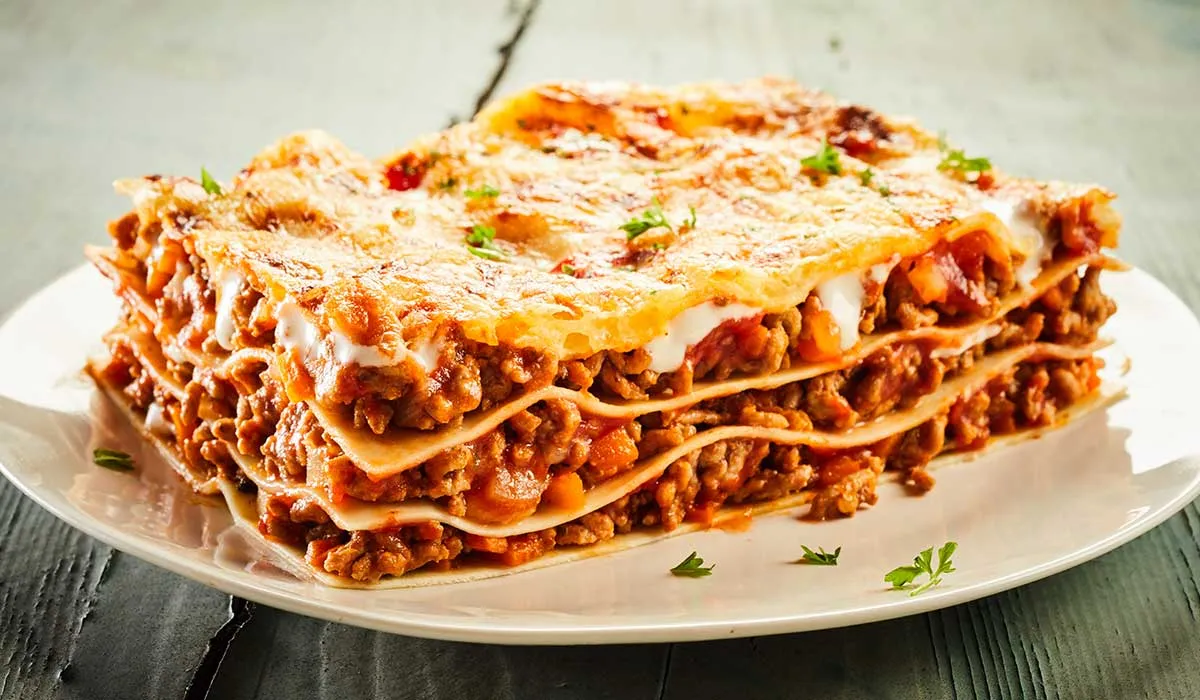 disfruta de una receta de lasaña