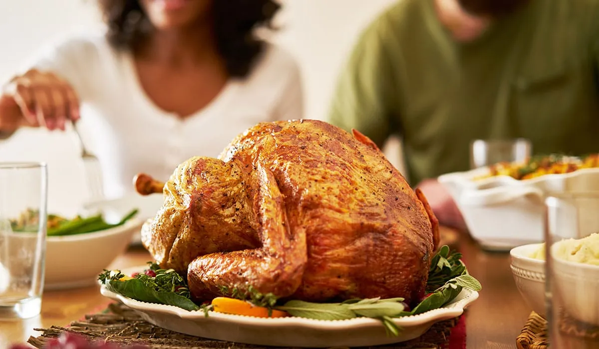 prepara pavo en salsa de ponche