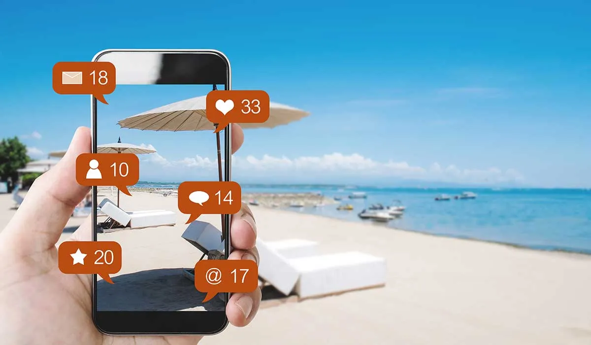 cuida lo que vas a publicar si no estás en casa