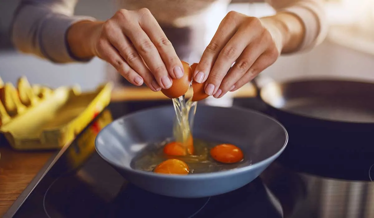 prepara diferentes recetas con huevos