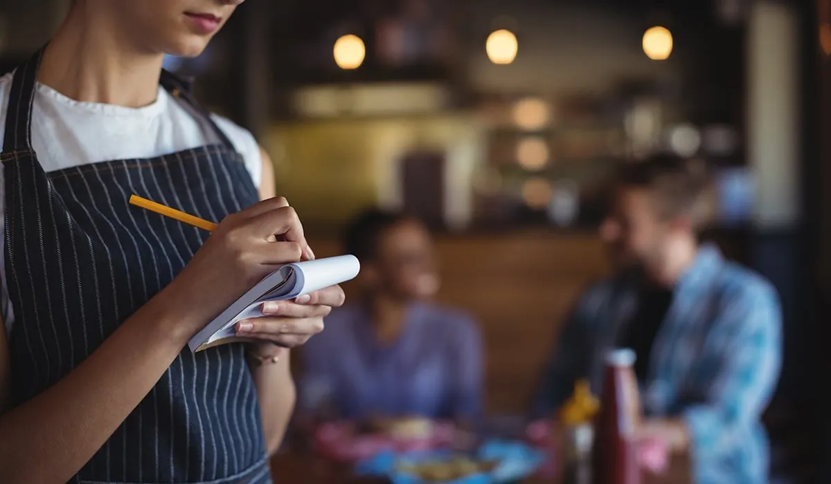 trucos de los restaurantes para que comas más