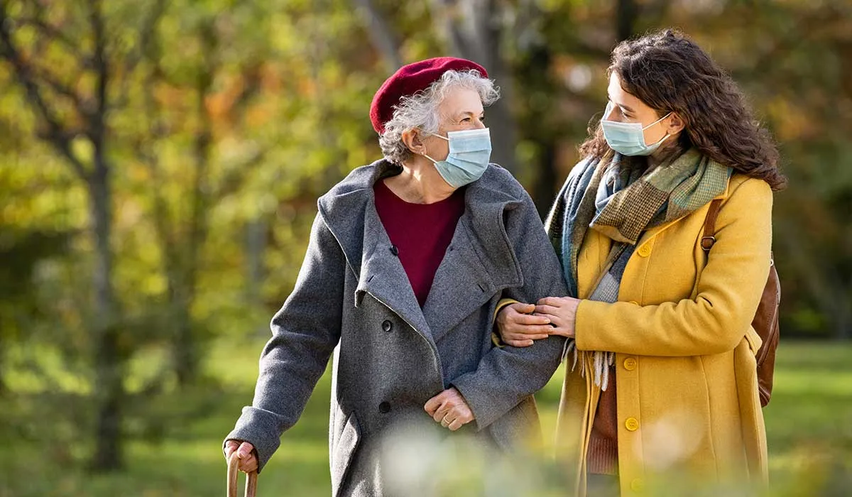 contagiarte de coronavirus por la ropa