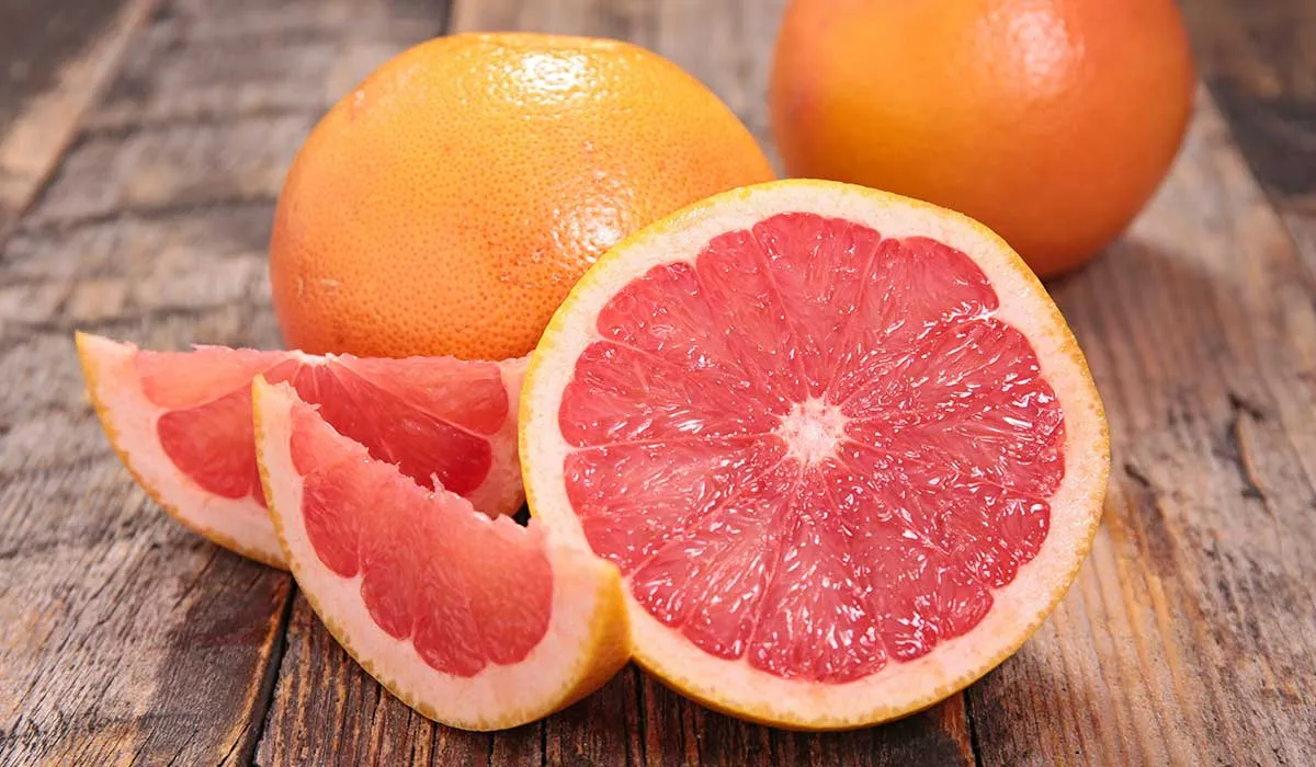 toronja beneficiosa y peligrosa también