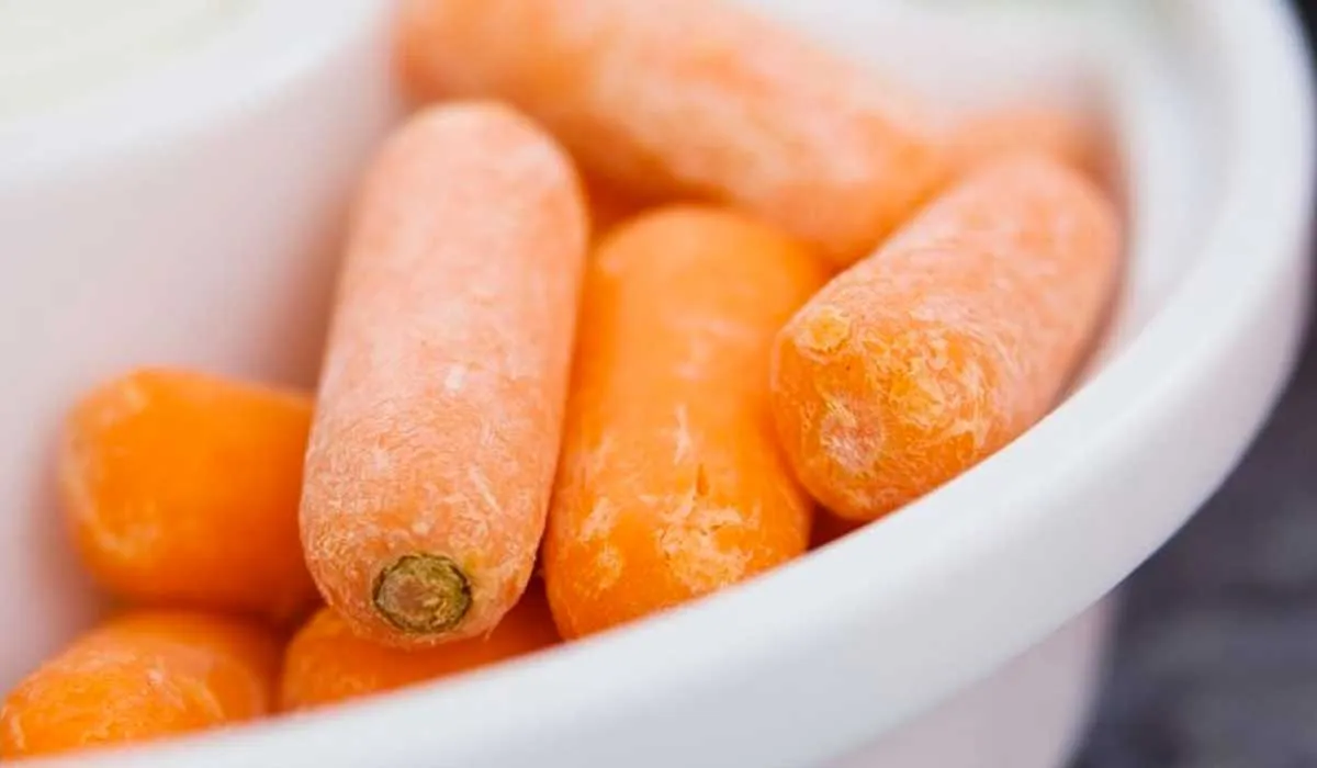 qué es eso blanco que se ve en las zanahorias