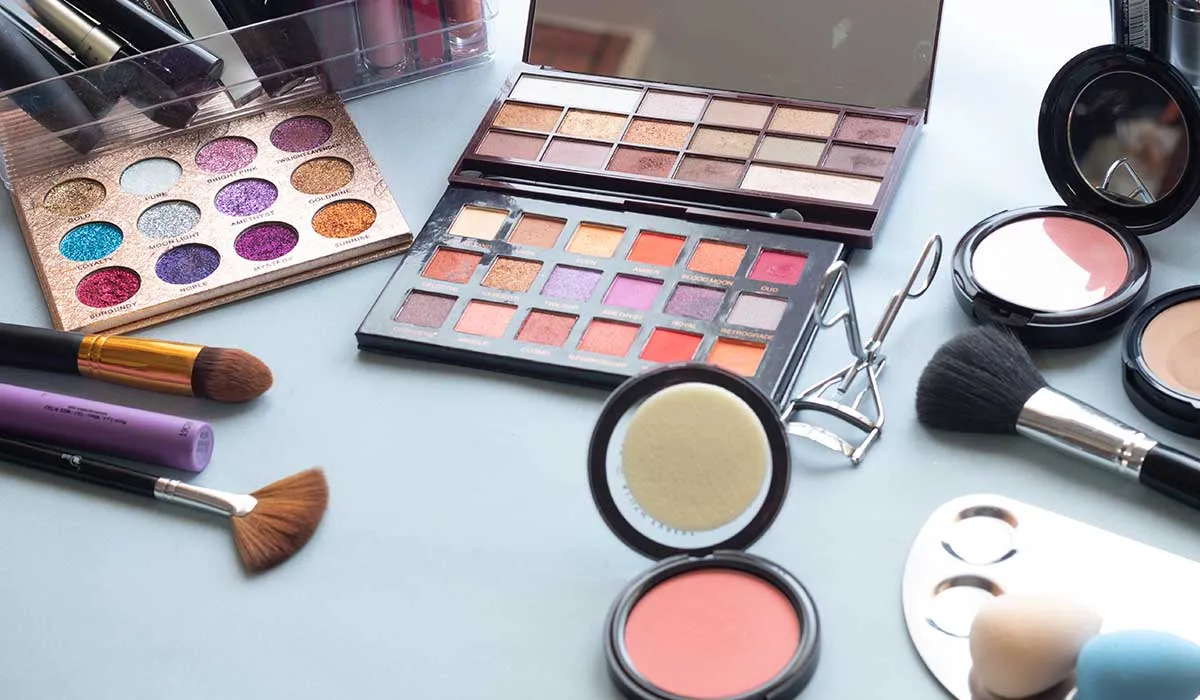 luce perfecta y evita estos problemas con el maquillaje