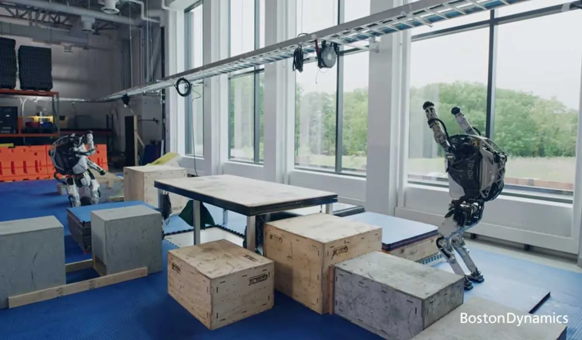 robots que hacen parkour