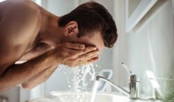 evita estos errores al lavarte la cara