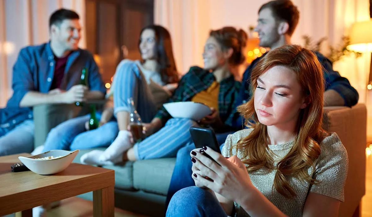por qué se genera la adicción al internet