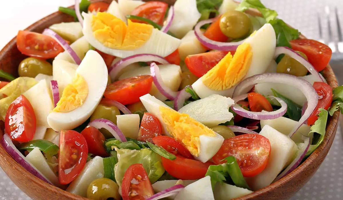rica y fresca ensalada campera