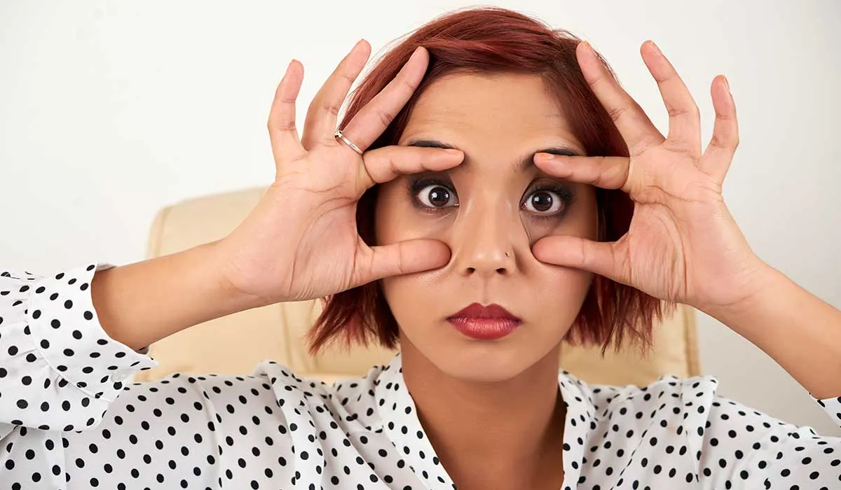 causa de los ojos cansados