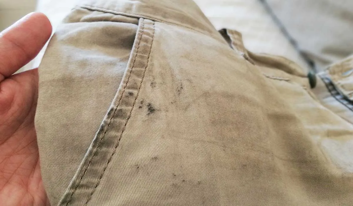 quita las manchas de grasa y aceite de la ropa con estos tips