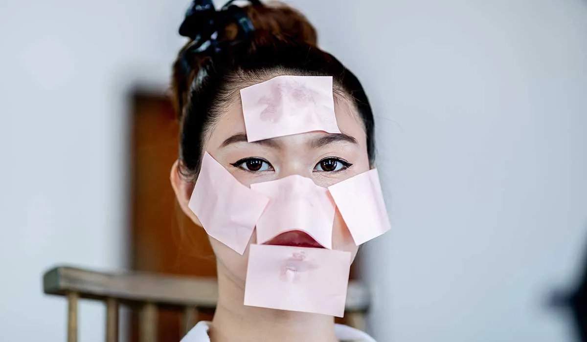 secretos de belleza para las personas con piel grasosa