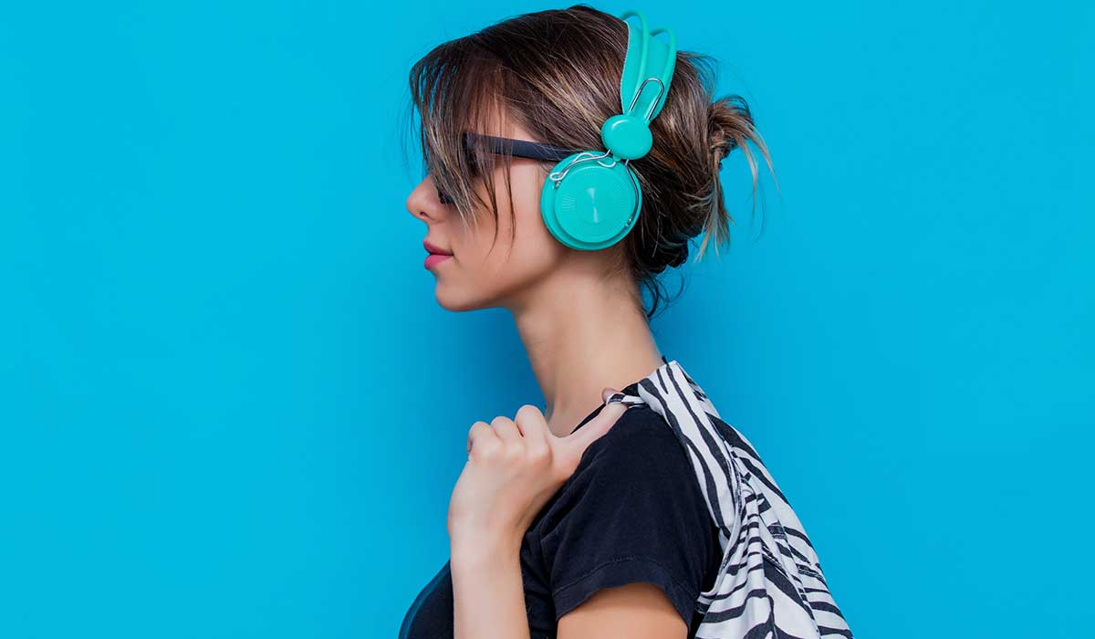 usar audífonos podría ser malo por tu salud