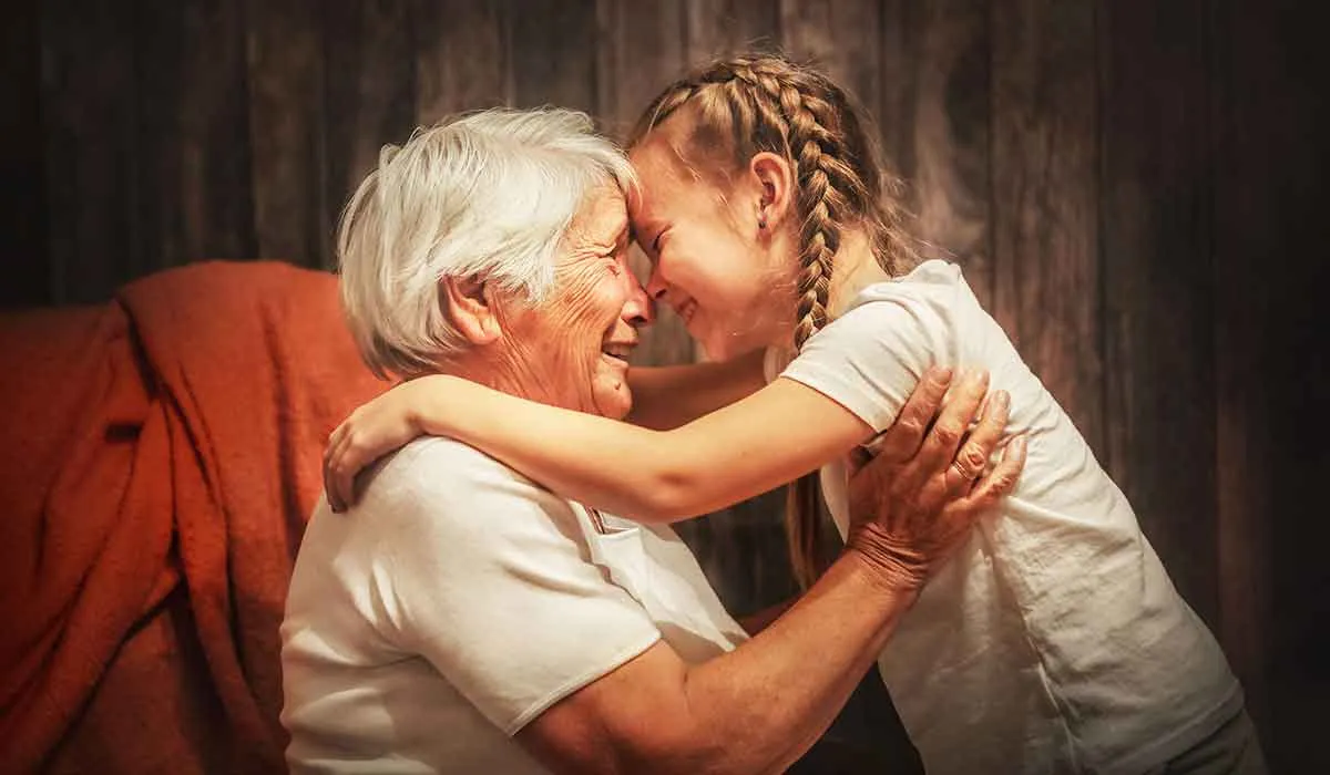 asi reaciona el cerebro de las abuelas al estar con sus nietos