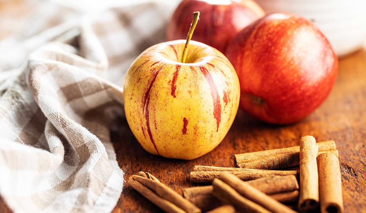 propiedades de la canela y la manzana
