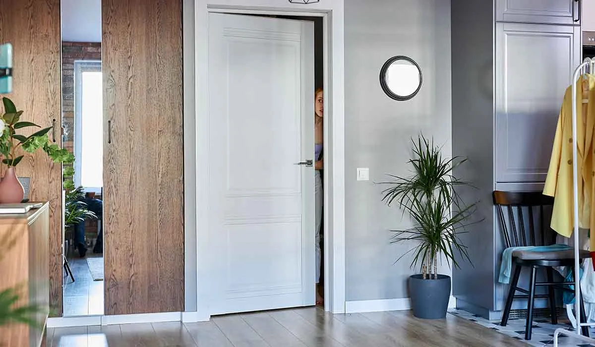 ¿por qué cerrar la puerta de tu cuarto para dormir?