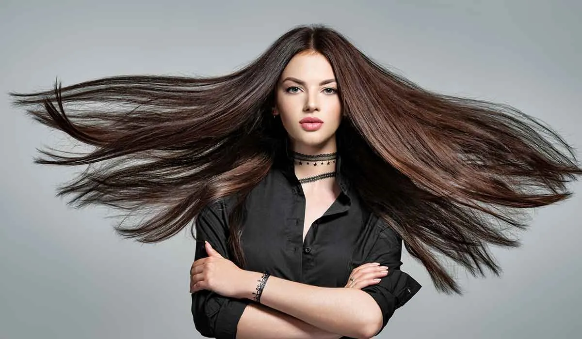 vitaminas que benefician a tu cabello