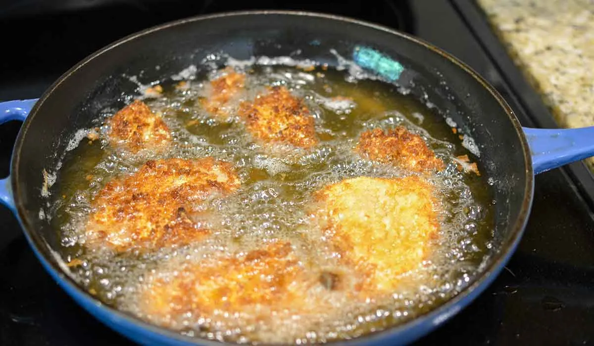 peligro al reutilizar el aceite de cocina