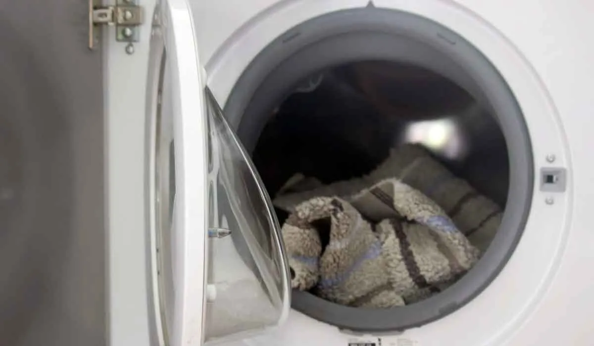 no laves tu tapete de baño en tu lavadora